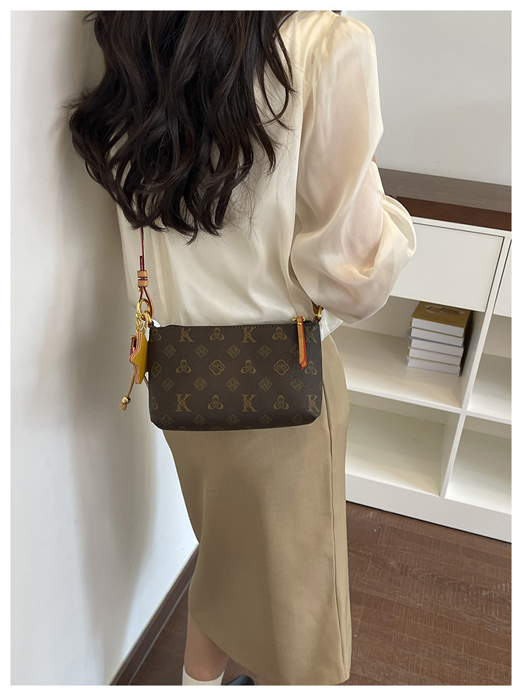 Bolso de Hombro Tipo Sobre con - Flap Bag Envelope reseña y precio
